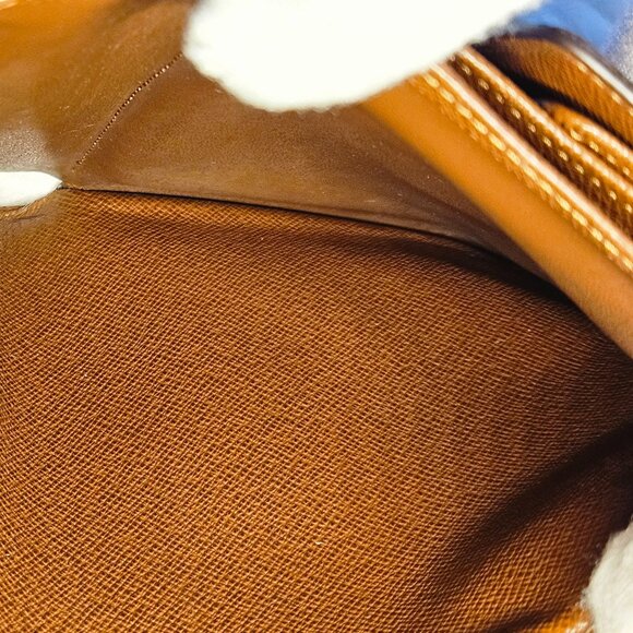 Louis Vuitton Monogram Trifold Passport Wallet - Picture 12 of 17